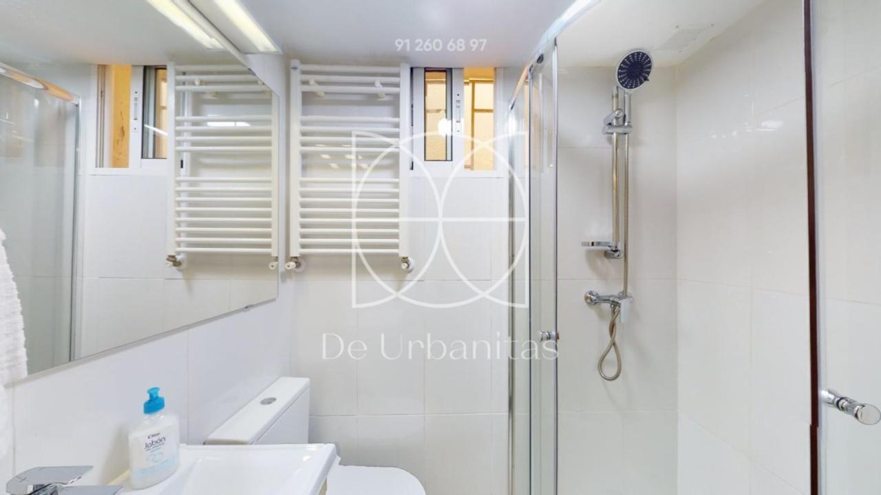 Cozy Apartment In Malasana For 4 Pax - Velarde Madrid Exterior photo